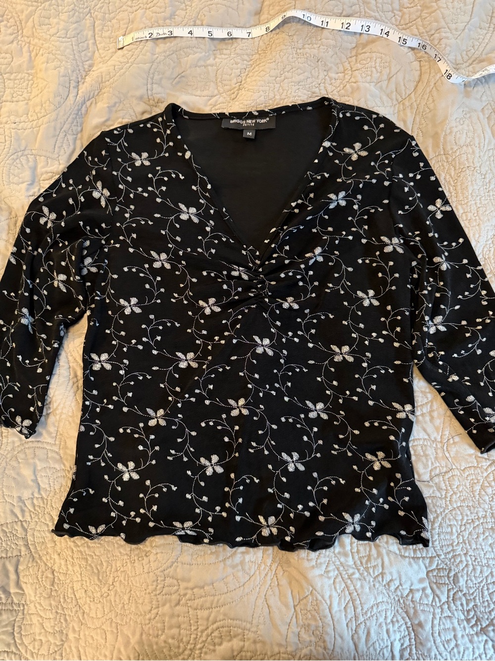 Briggs New York Black Floral Ruche-Front V-Neck Top